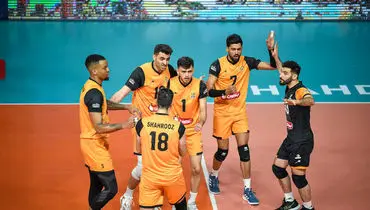 رونمایی جذاب از پیراهن جدید شهداب با حضور کاپیتان موسوی و ستاره‌های تیم+فیلم