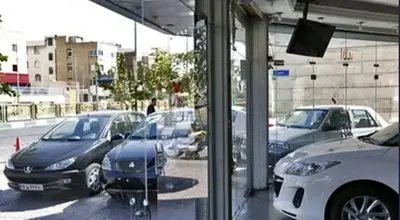 ریزش قیمت خودرو در بازار آزاد امروز پنج شنبه ۱۰ اردیبهشت + جدول