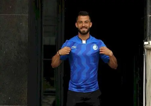  پرونده استقلال هم مثل پرسپولیس و سپاهان بسته شد؛ تراکتور بدون اسکوچیچ، ایستگاه بعدی ملی پوش پردردسر/ رامین رضاییان، میلیاردر خانه به دوش! 