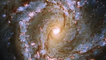 تصویری از یک کهکشان ستاره‌فشان