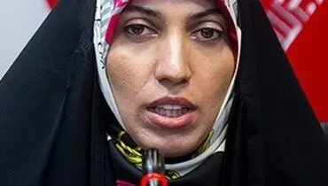 توئیت ضد دولتی آمنه سادات درباره دلارِ انتخاباتی+ عکس