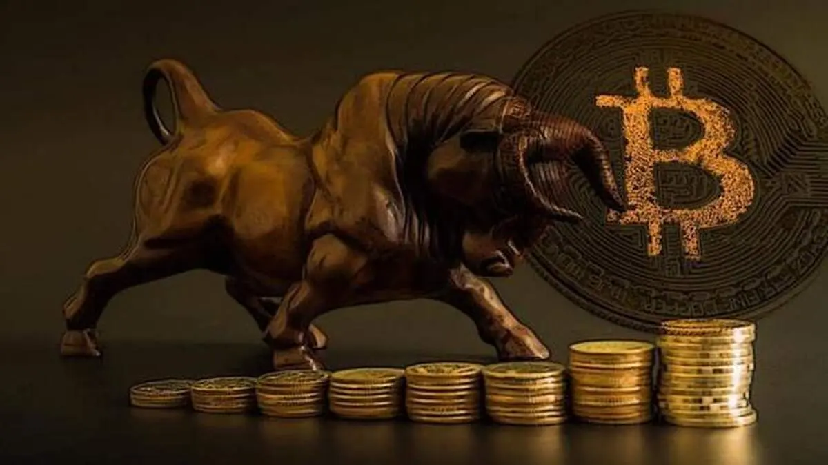 قیمت بیت کوین برای جهشی دیگر آماده می‌شود؟