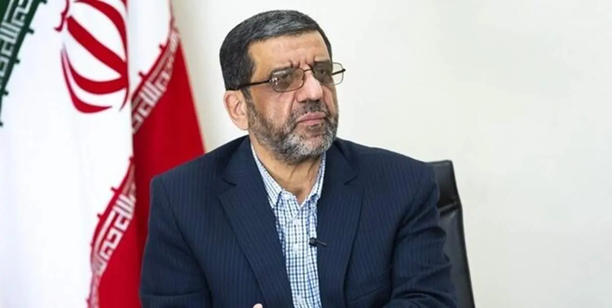 ضرغامی: زیر میز میزنم اما نه با دمپایی /به من می گویند مراقب زن و بچه ات باش