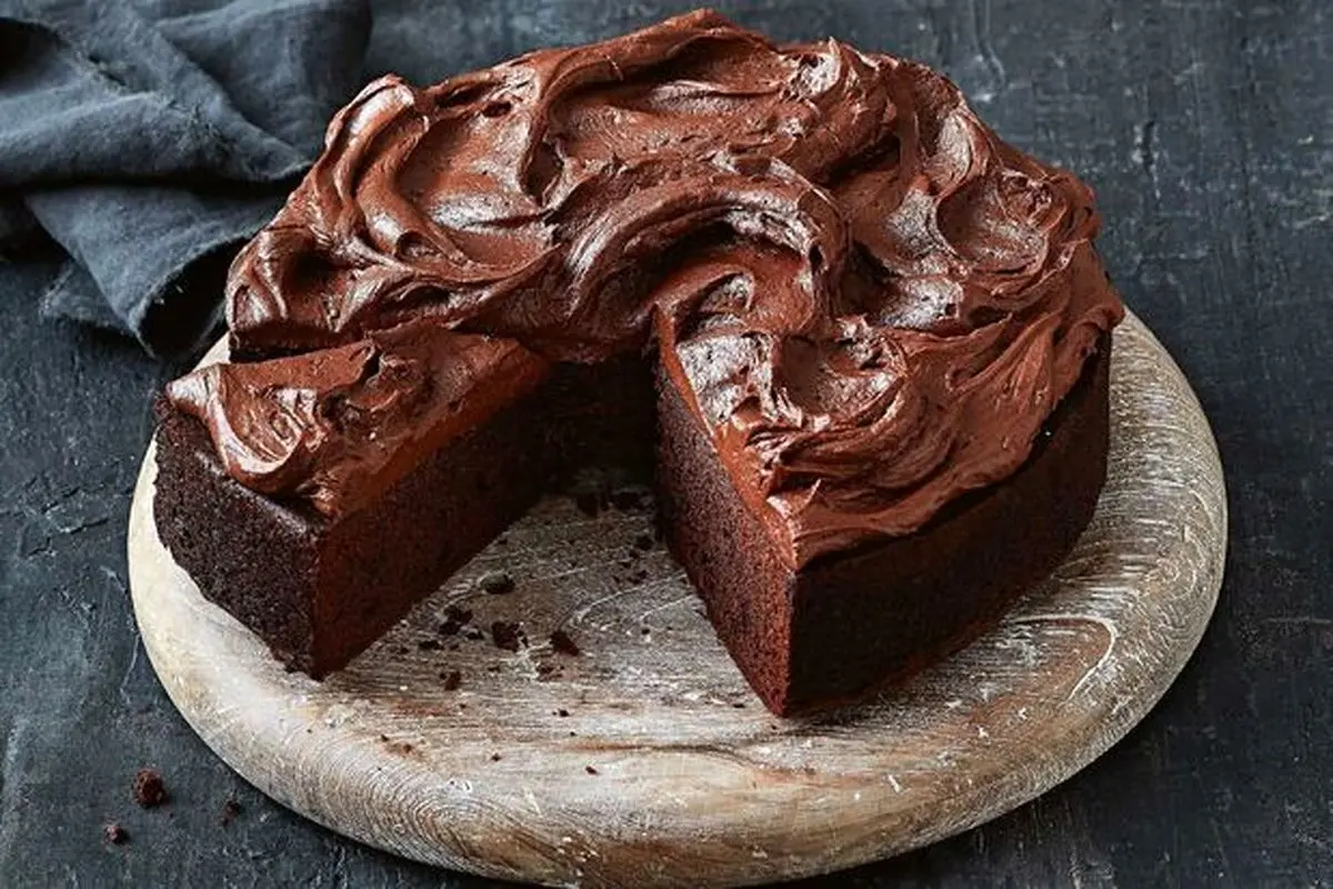 طرز تهیه کیک شکلاتی تابه‌ای خوشمزه