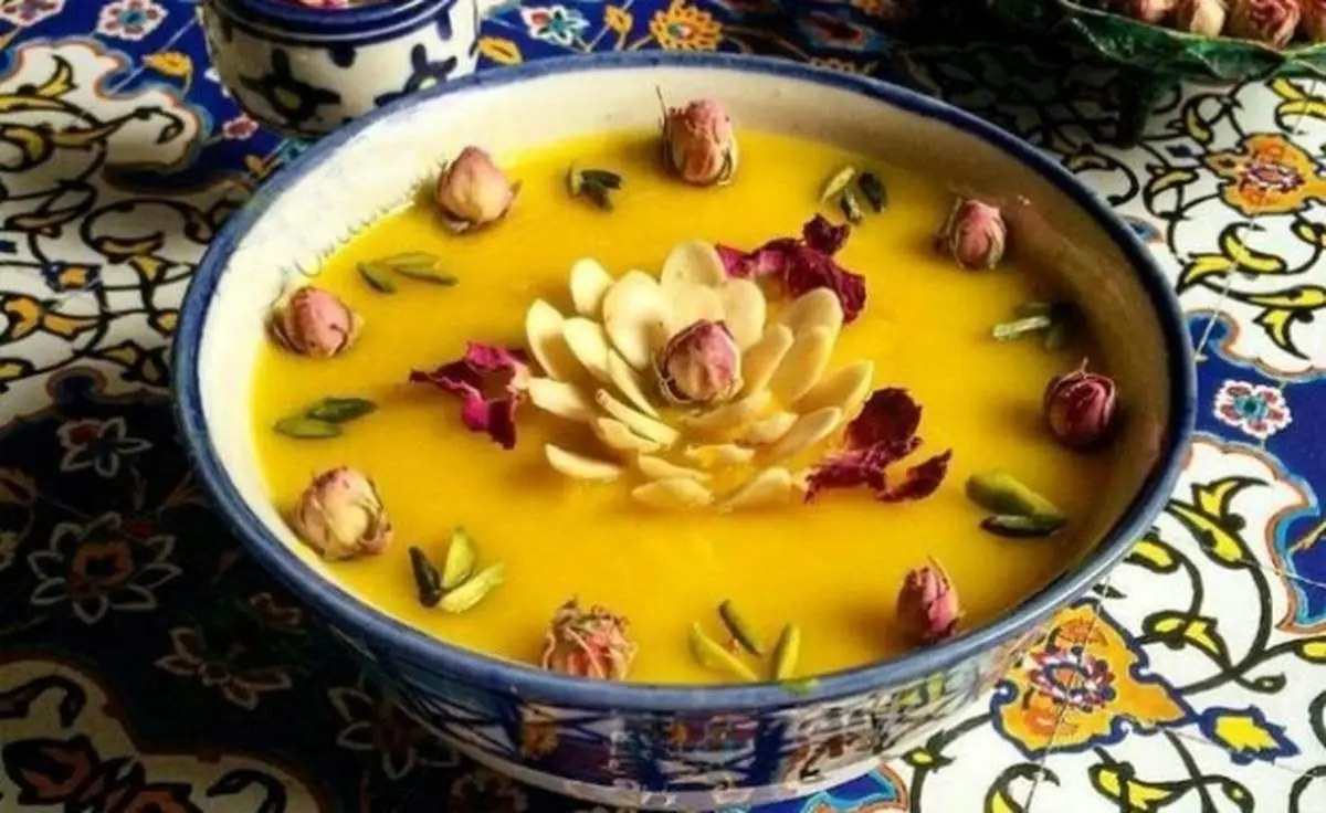 طرز تهیه حلوا آرد برنج شیرازی خوش رنگ
