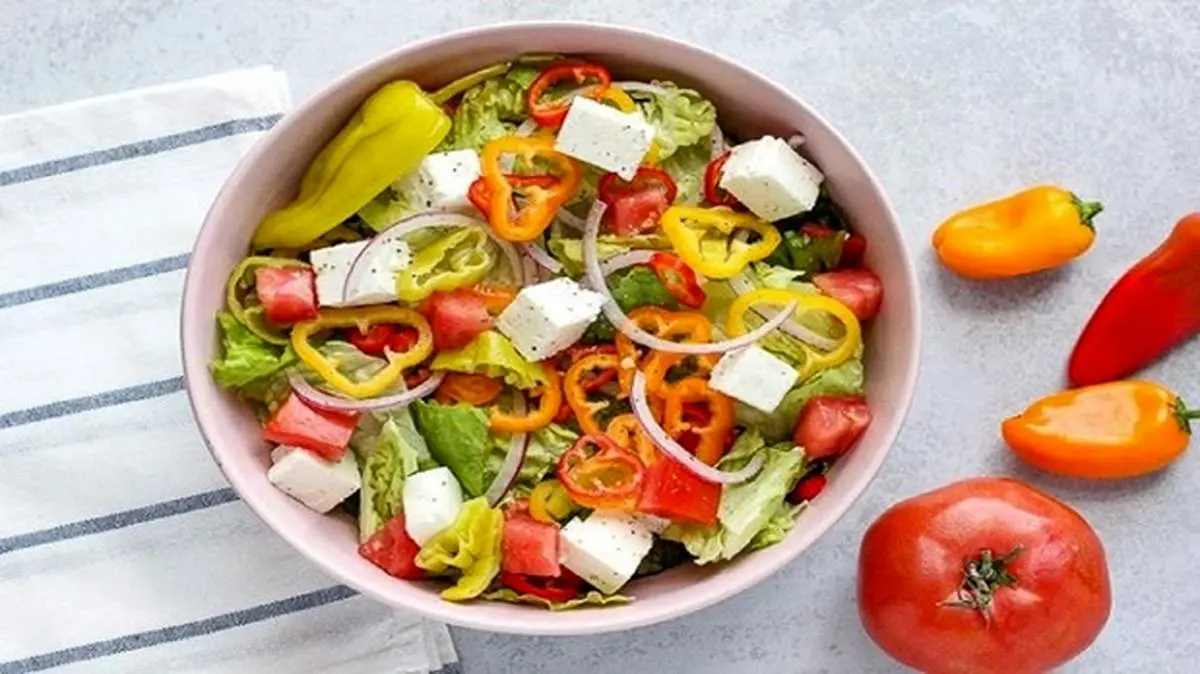 طرز تهیه سالاد ایتالیایی خوشمزه با سس مخصوص