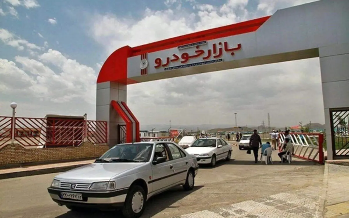 بلاتکلیفی معاملات در بازار خودرو/ خریداران عقب کشیدند + قیمت های روز