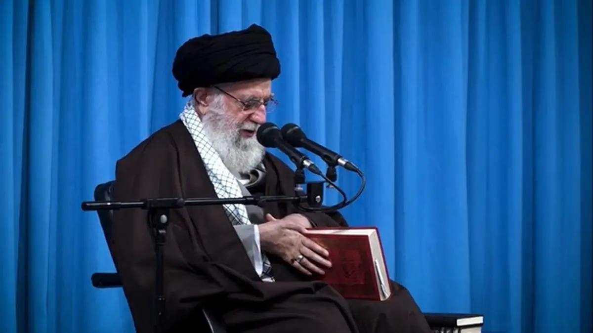 بیانات قابل تأمل رهبر انقلاب درباره انقلاب و جمهوری اسلامی + فیلم