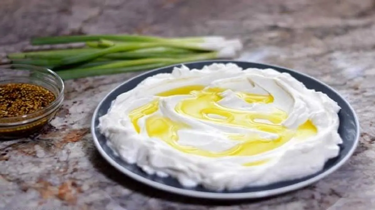 طرز تهیه پنیر لبنه خوشمزه در منزل