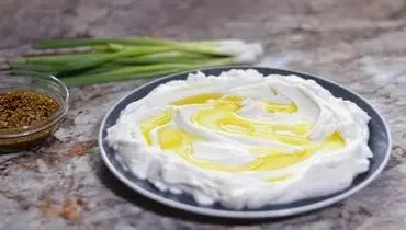 طرز تهیه پنیر لبنه خوشمزه در منزل