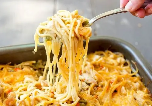 طرز تهیه اسپاگتی مرغ رستورانی با طعمی عالی و بی نظیر
