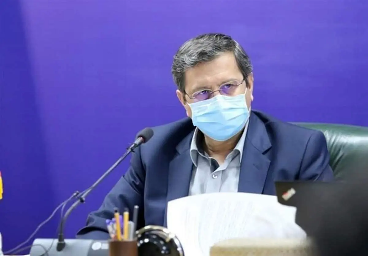 همتی:مشکل بازار ارز از افزایش قیمت بنزین شروع شد/ ۶.۵ میلیارد تومان ارز صادراتی بازنگشت