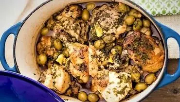 طرز تهیه خورش مرغ و زیتون لبنانی، غذای خوشمزه و مقوی