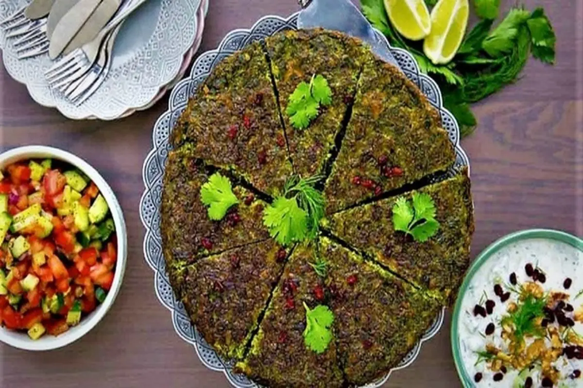 طرز تهیه کوکو خوشمزه کرمانشاهی با سبزی محلی