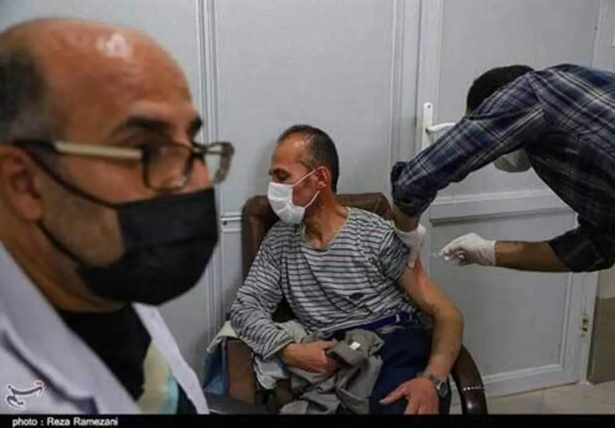عذرخواهی فرماندار به خاطر ماجرای واکسن پاکبانان