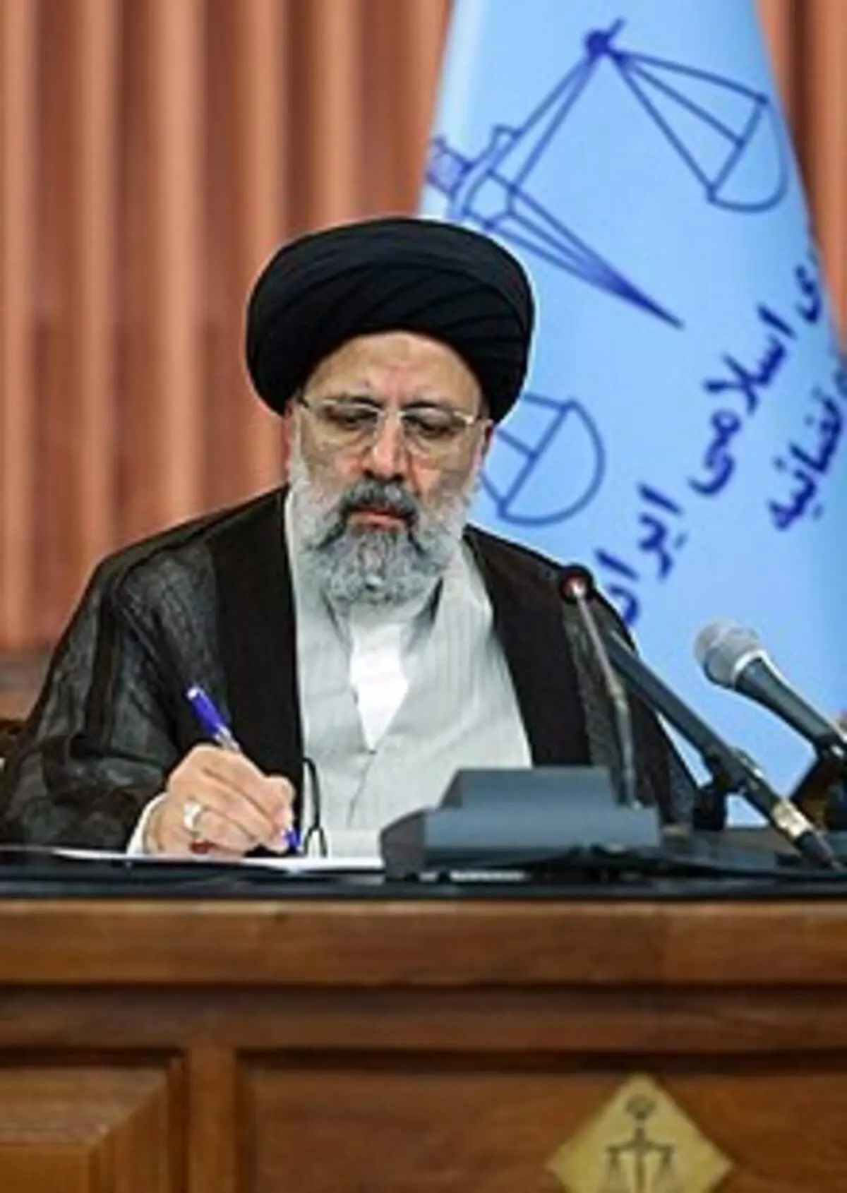 رئیسی: قضات پیش از صدور حکم، به دنبال صلح و سازش طرفین دعوا باشند