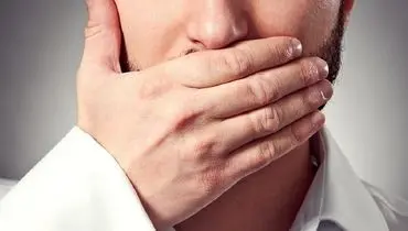 دلایل عجیب بوی بد دهان چیست؟