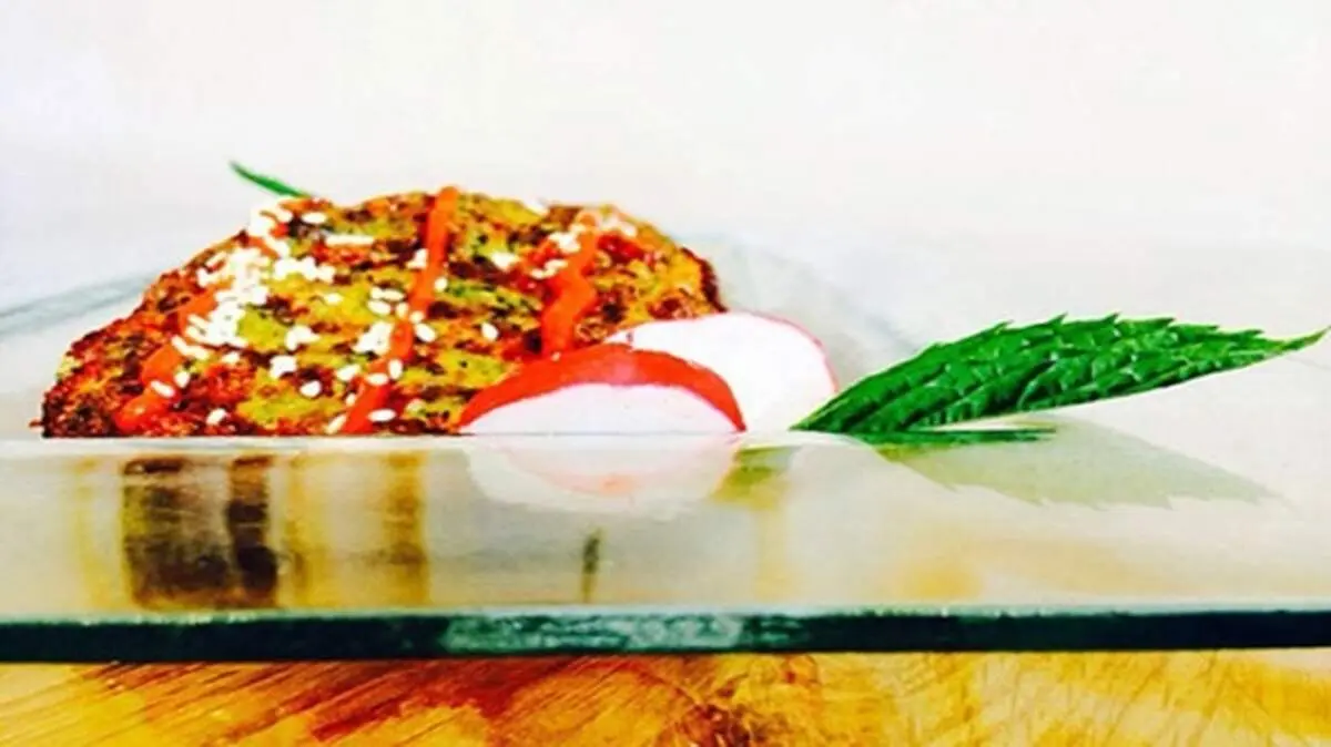 طرز تهیه کوکوى گوشت و سبزى