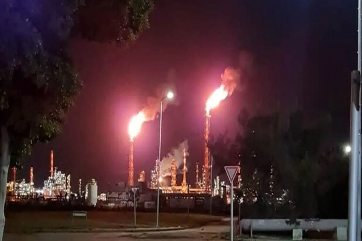 آتش‌سوزی بزرگ در پالایشگاه نفت حیفا + فیلم