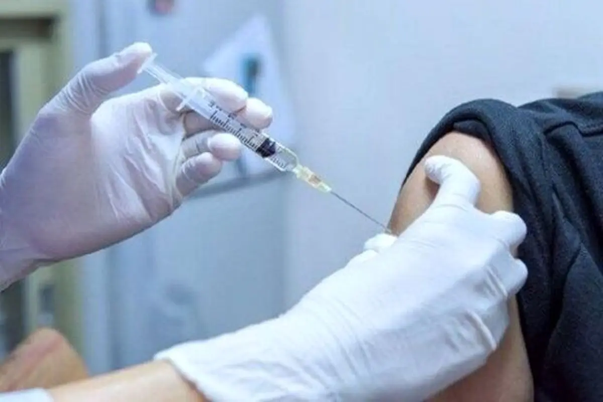 واکسن‌خوری به مازندران رسید/ تزریق واکسن کرونا خارج از دستورالعمل