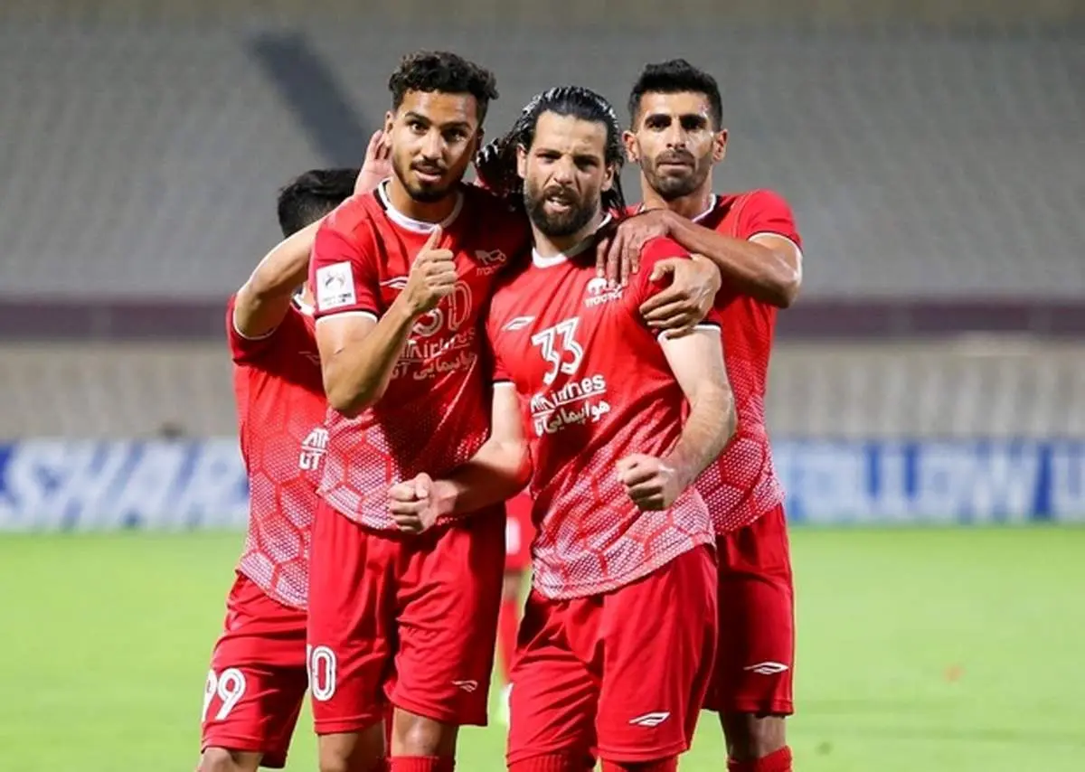 استوری خطیبی برای صعود تراکتور + عکس