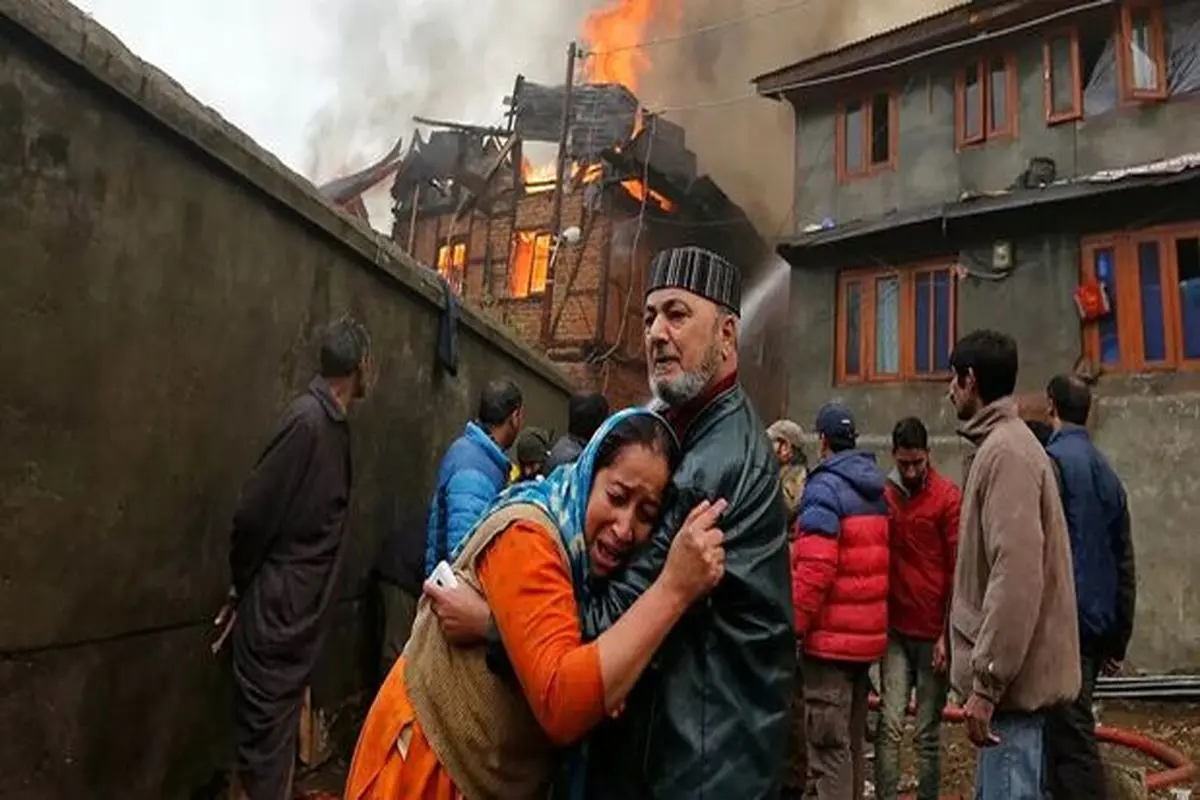 آتش سوزی در بیمارستانی در هند جان ۱۵ بیمار کرونایی را گرفت