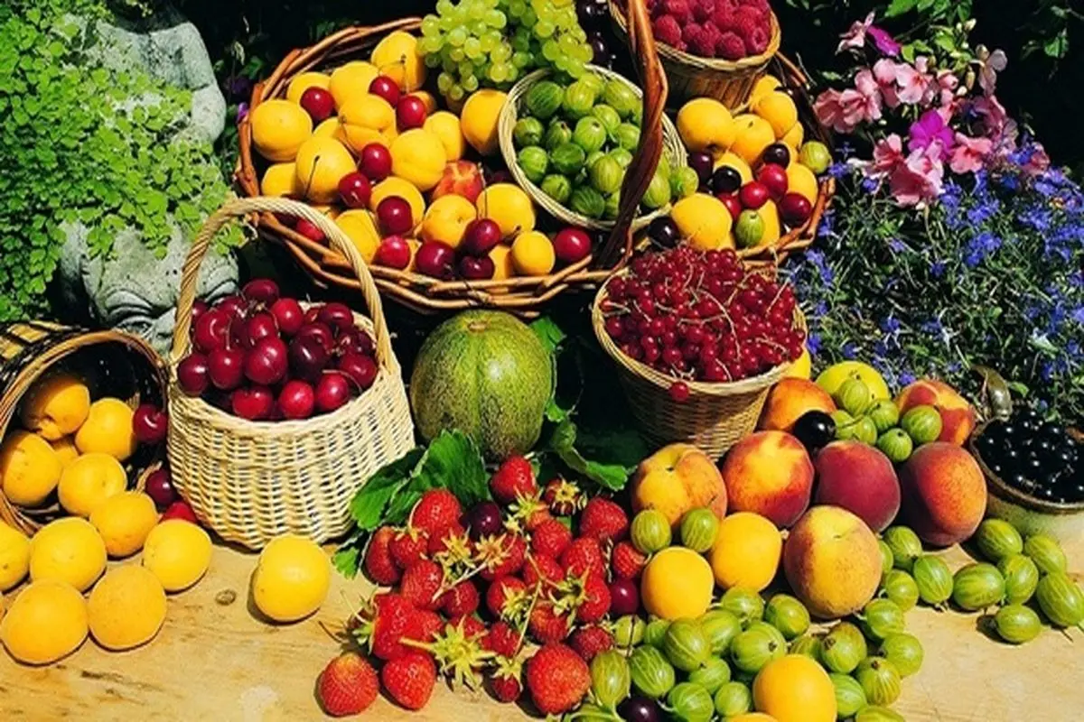 قیمت میوه و تره بار در بازار ۱۱ اردیبهشت ۱۴۰۰ + جدول