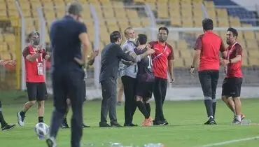 جنگ بچگانه دو باشگاه پرسپولیس و استقلال خارج از زمین!
