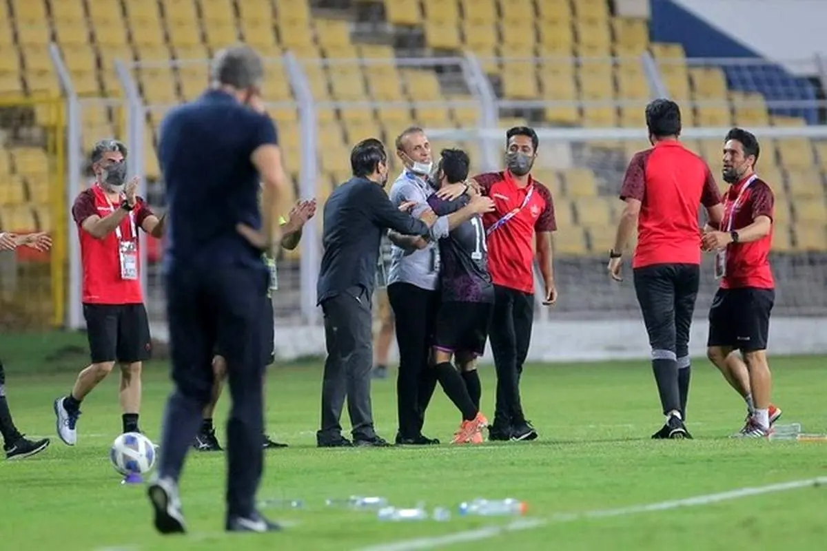 جنگ بچگانه دو باشگاه پرسپولیس و استقلال خارج از زمین!