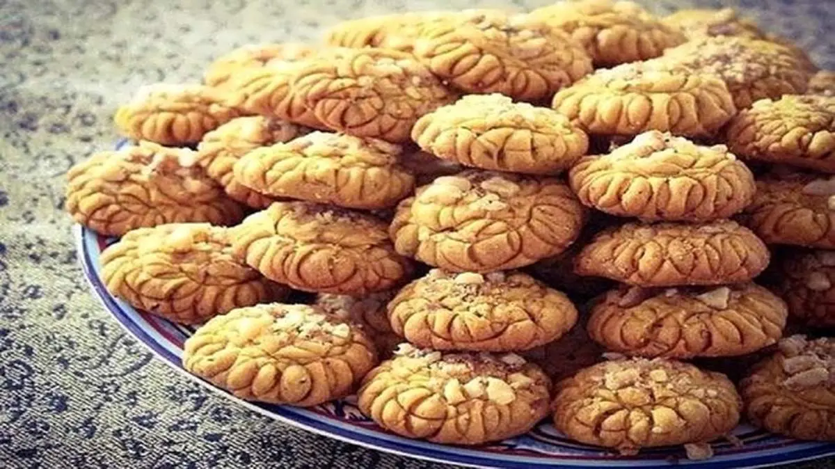 طرز تهیه آغوز کنا شیرینی خوشمزه آملی