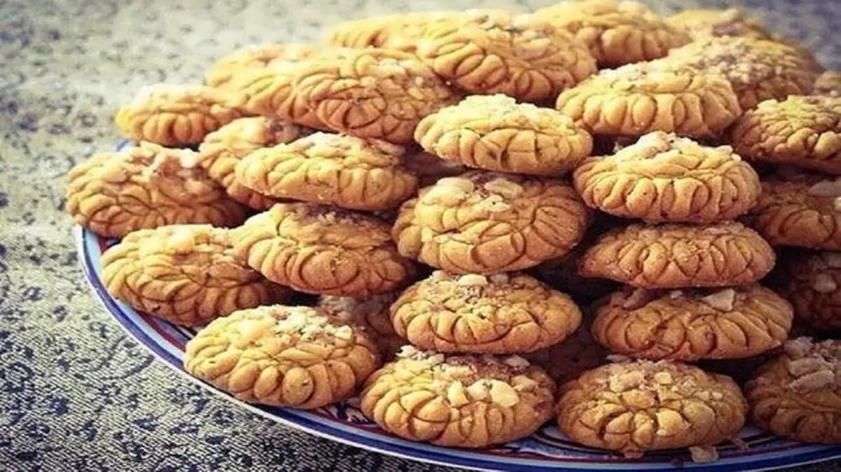 طرز تهیه آغوز کنا شیرینی خوشمزه آملی