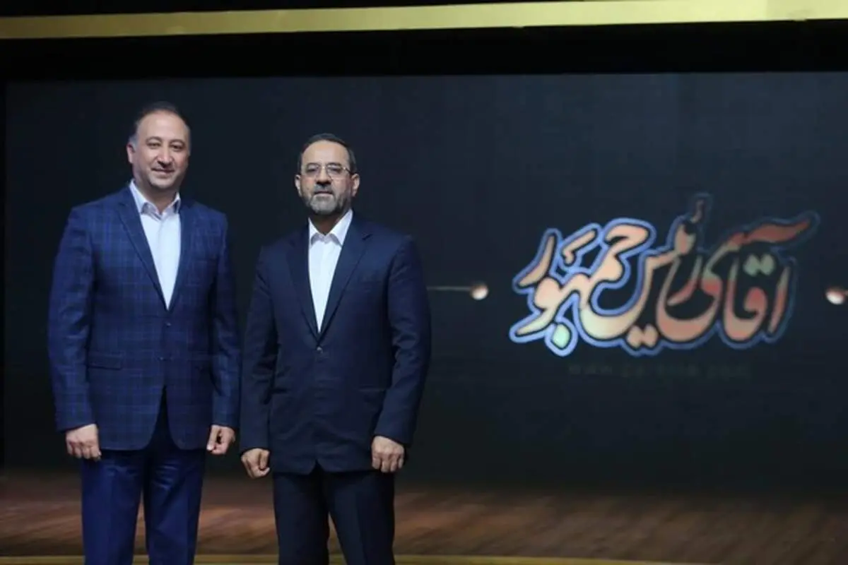 تصاویر پشت صحنه گفتگوی پارسینه با محمد عباسی در برنامه «آقای رئیس‌جمهور»