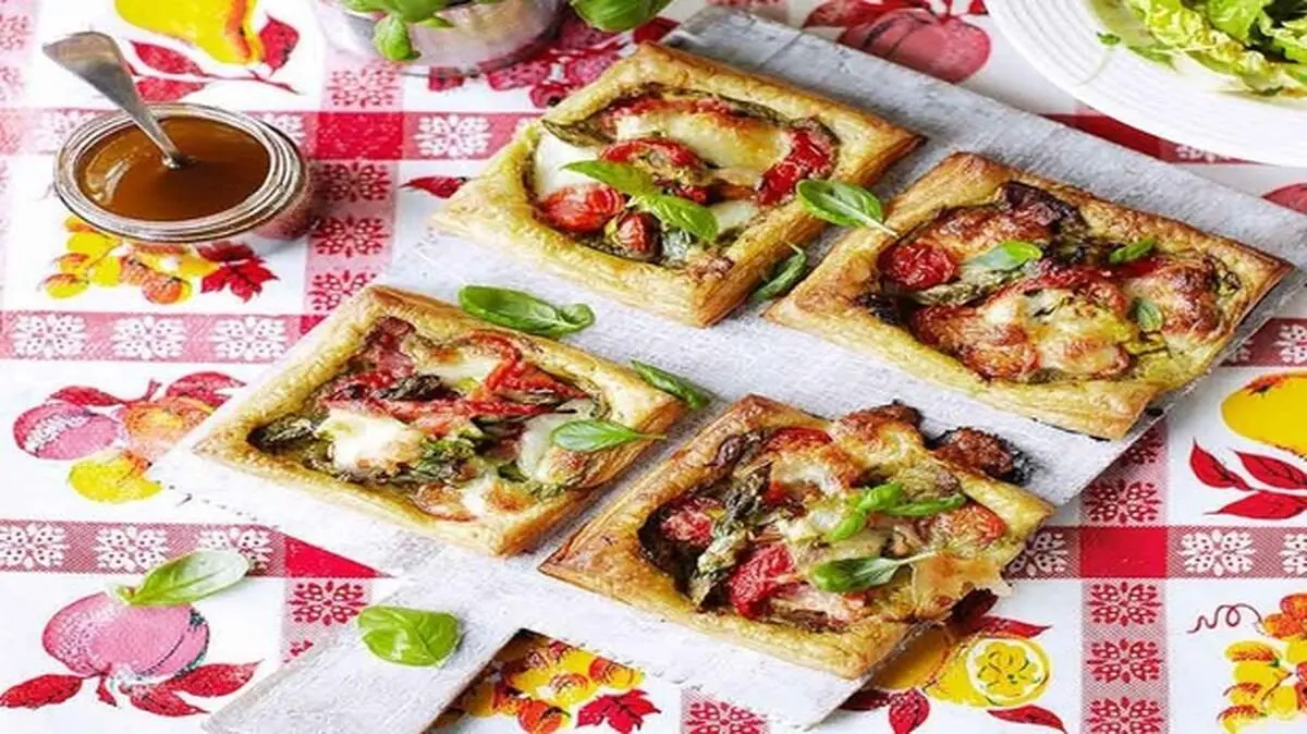 طرز تهیه کیش تن ماهی و سبزیجات