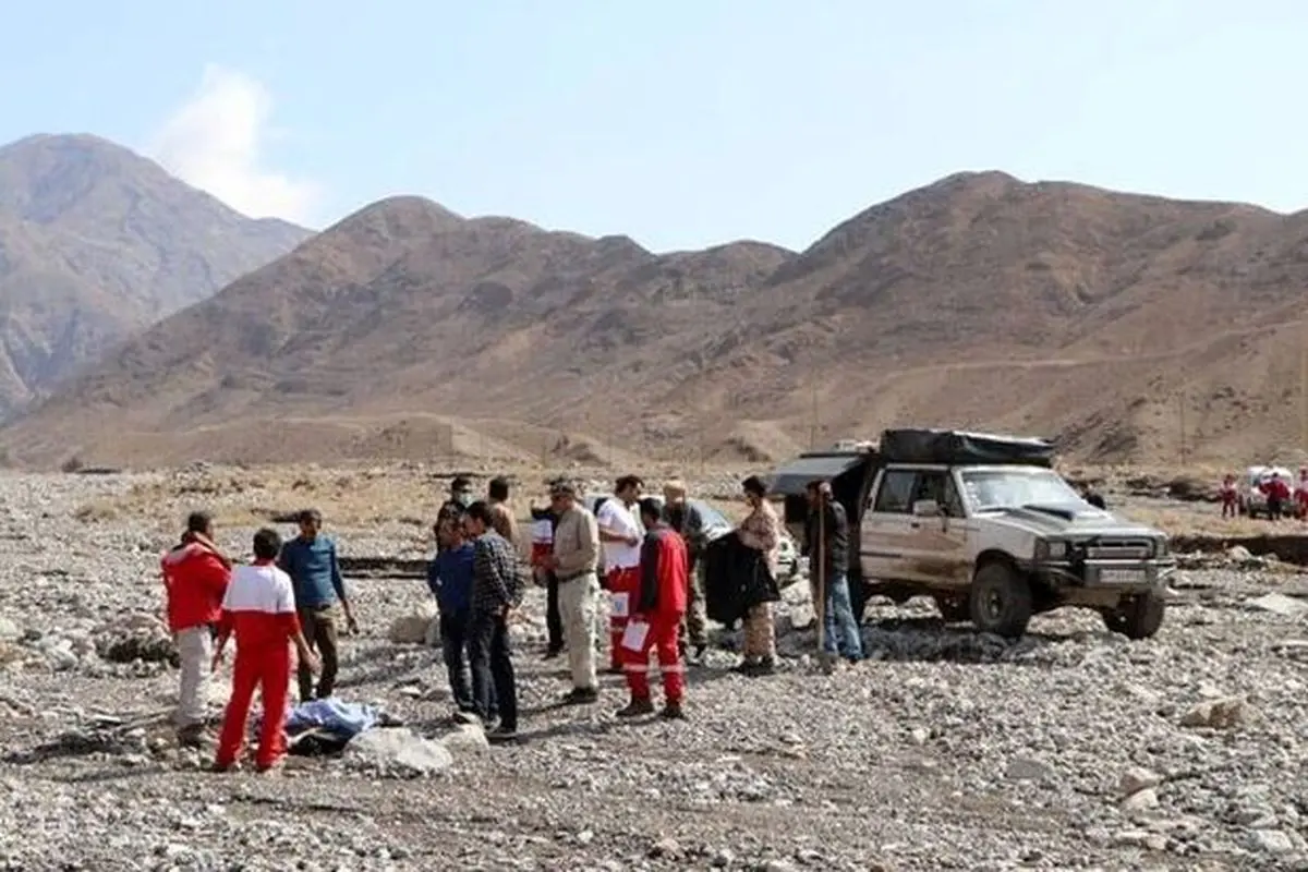اجساد ۶ نیروی اداره برق کرمان در سیل پیدا شد