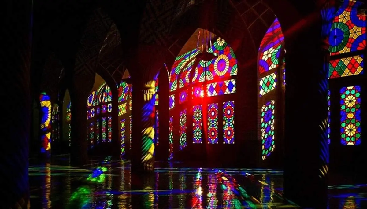 ۱۵ اردیبهشت، روز شیراز