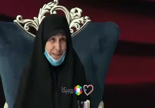 اقامه نماز رهبر انقلاب بر پیکر سردار شهید سید رضی موسوی؛گفت‌وگوی رهبر انقلاب با خانوادۀ شهید سید رضی+ فیلم