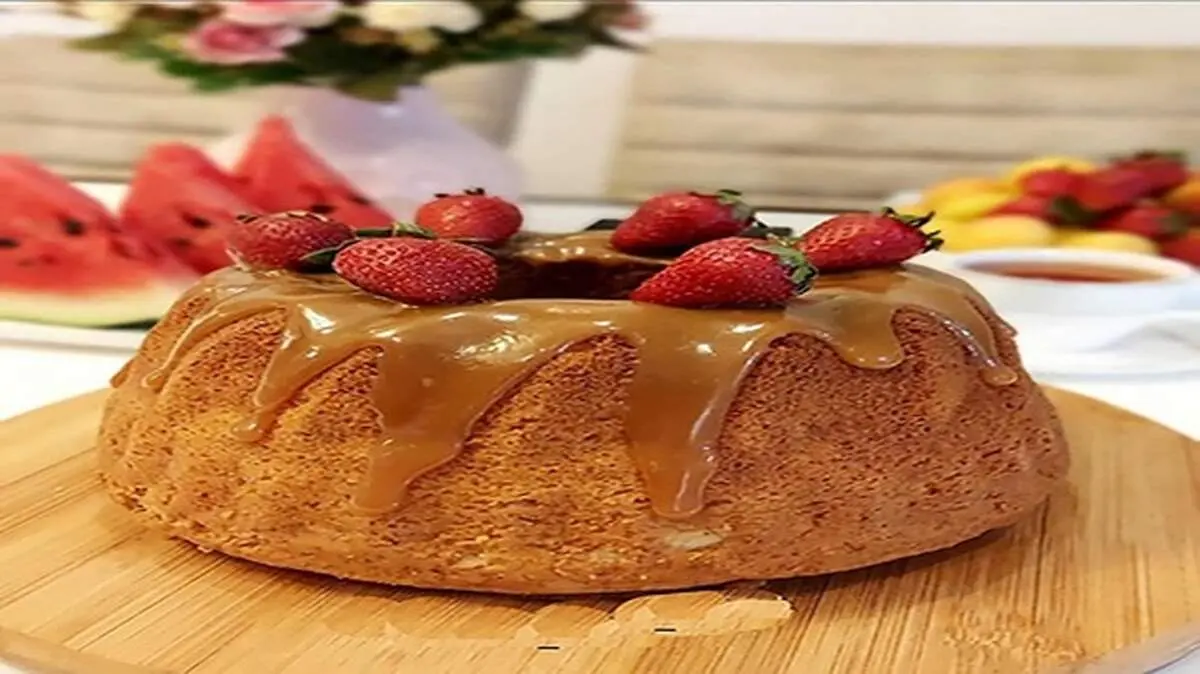 طرز تهیه کیک پنیری با سس کاراملی