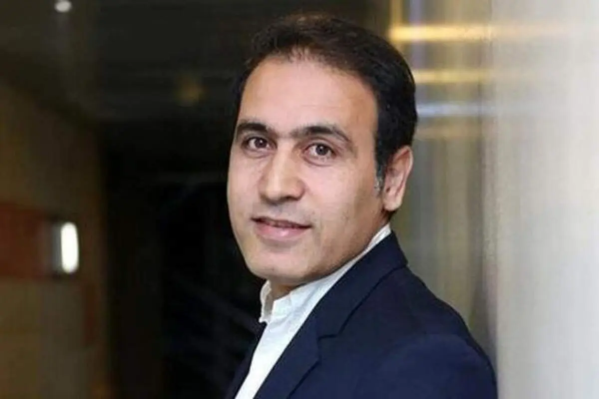 اعتراض مهدوی کیا: با چشم سن بازیکنم را مشخص کردند + ویدیو