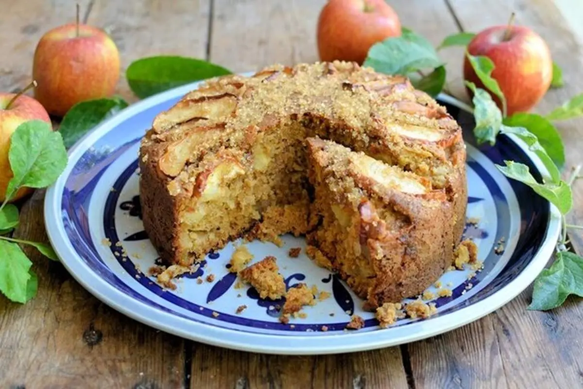 طرز تهیه کیک سیب خوشمزه