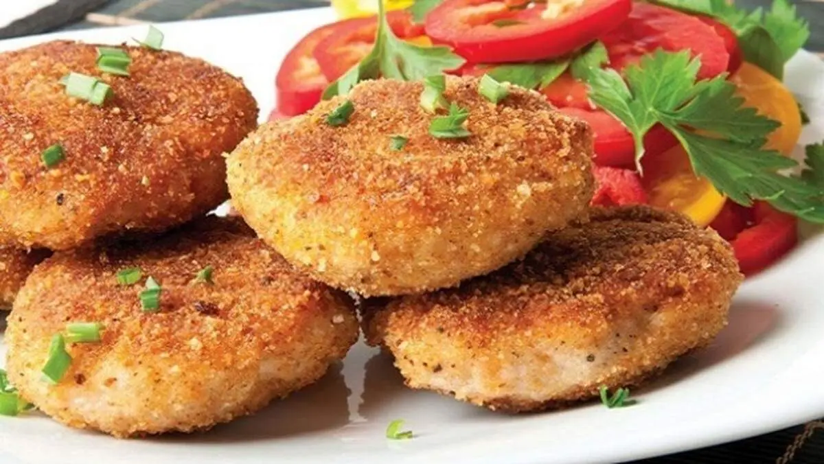 طرز تهیه کوکوی مرغ و قارچ با طعم پیازچه
