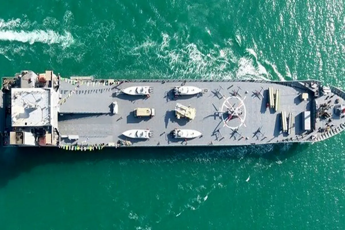اولین تصویر منتشر شده توسط نیروی دریایی آمریکا مبنی بر درگیری با ناو سپاه+فیلم