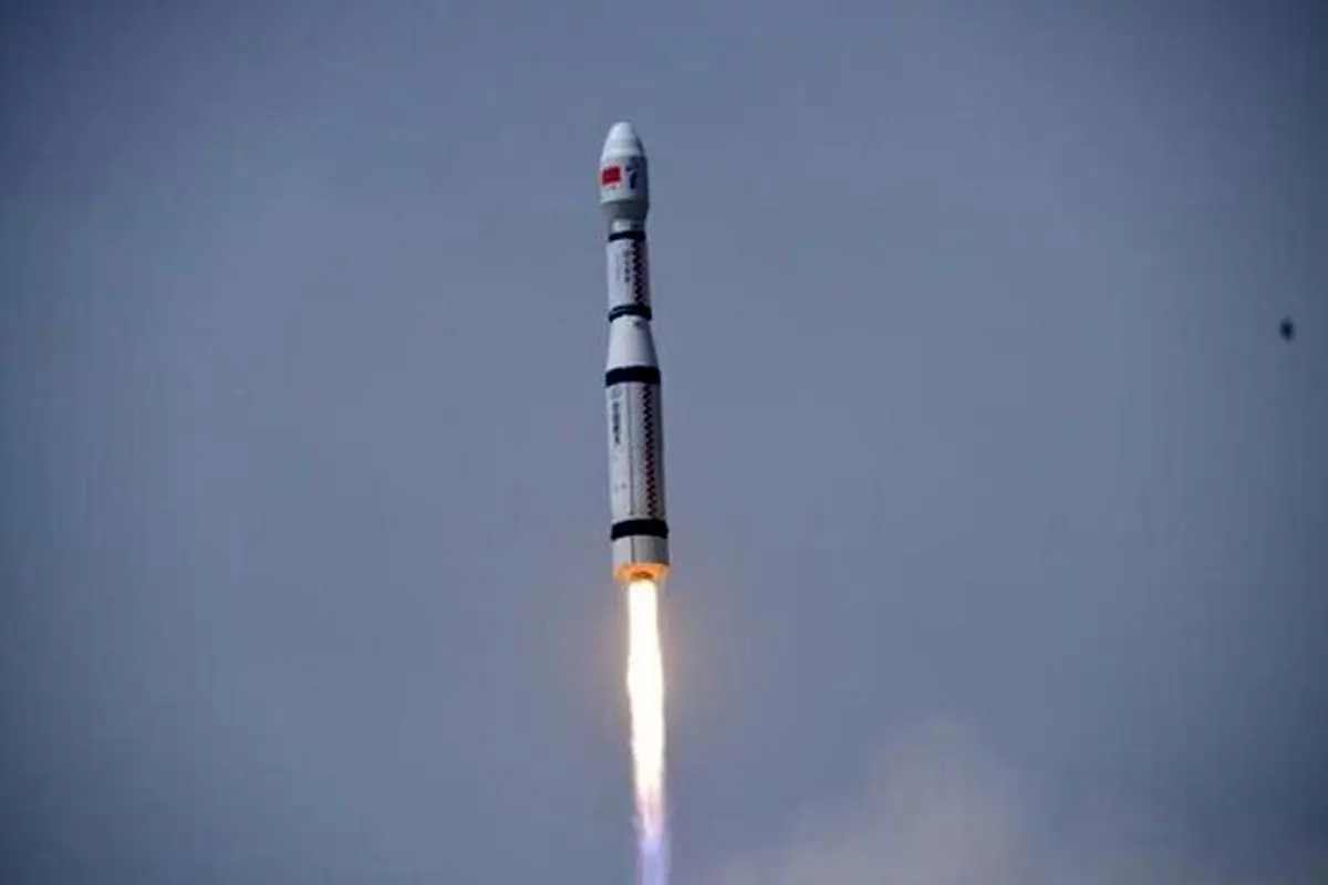 چین با یک موشک ۹ ماهواره را به فضا فرستاد