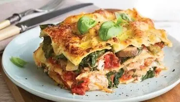 طرز تهیه لازانیای مرغ و قارچ + فیلم