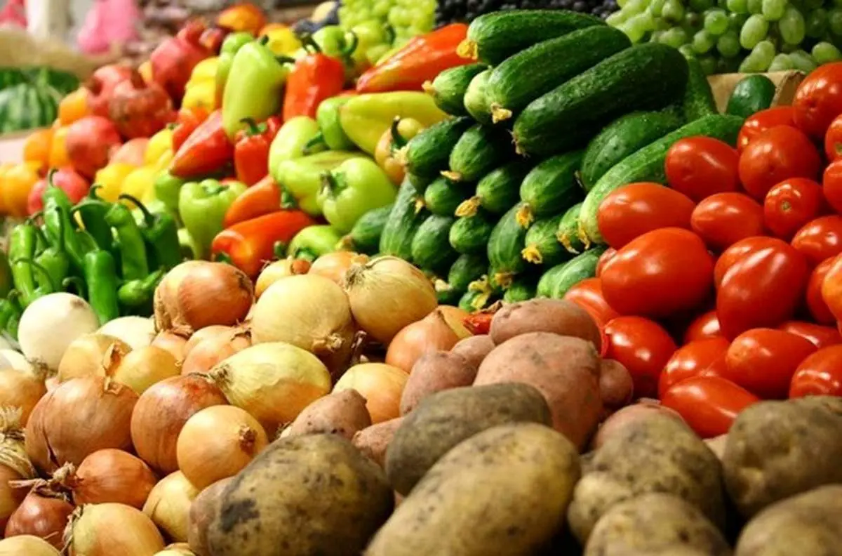 قیمت میوه و تره بار در بازار ۸ اردیبهشت ۱۴۰۰ + جدول