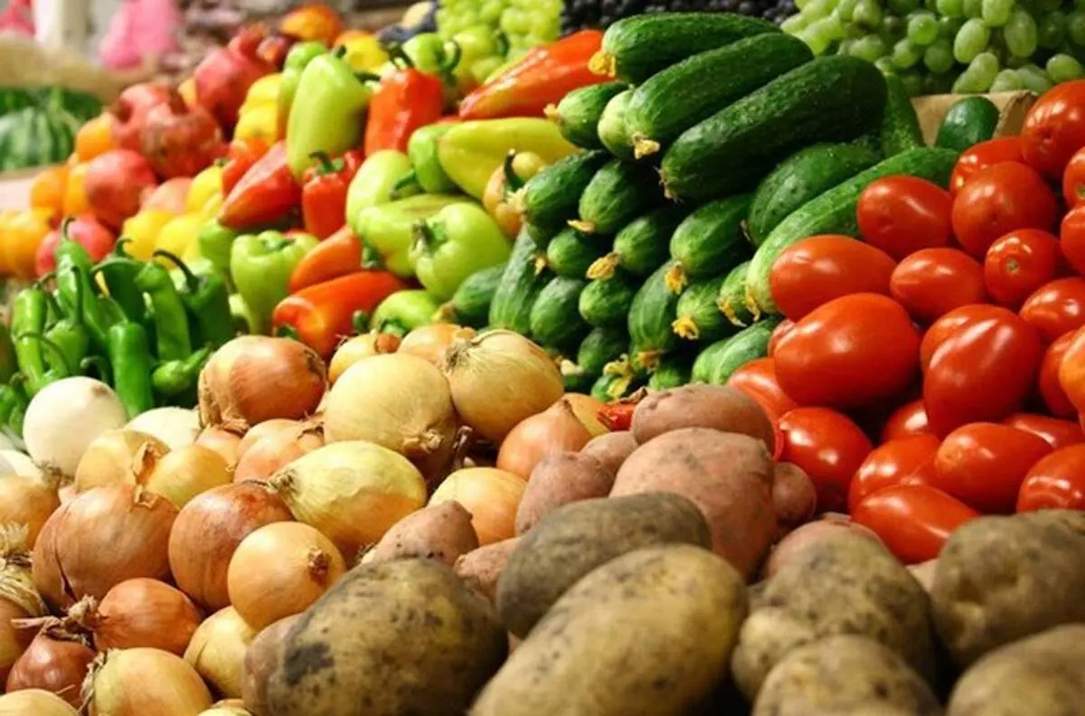 قیمت میوه و تره بار در بازار ۸ اردیبهشت ۱۴۰۰ + جدول