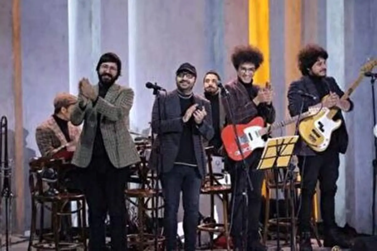 اجرای تماشایی آهنگ «از پیشم نرو» از گروه بمانی در «هم‌رفیق» + فیلم