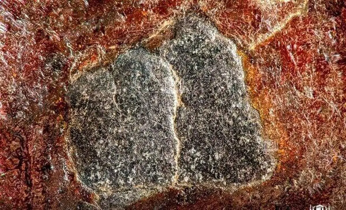 تصاویری شگفت‌انگیز و بی‌سابقه از حجرالاسود+ فیلم