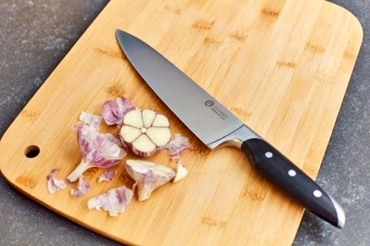 ۳ ترفند برای تیز کردن چاقوی آشپزخانه
