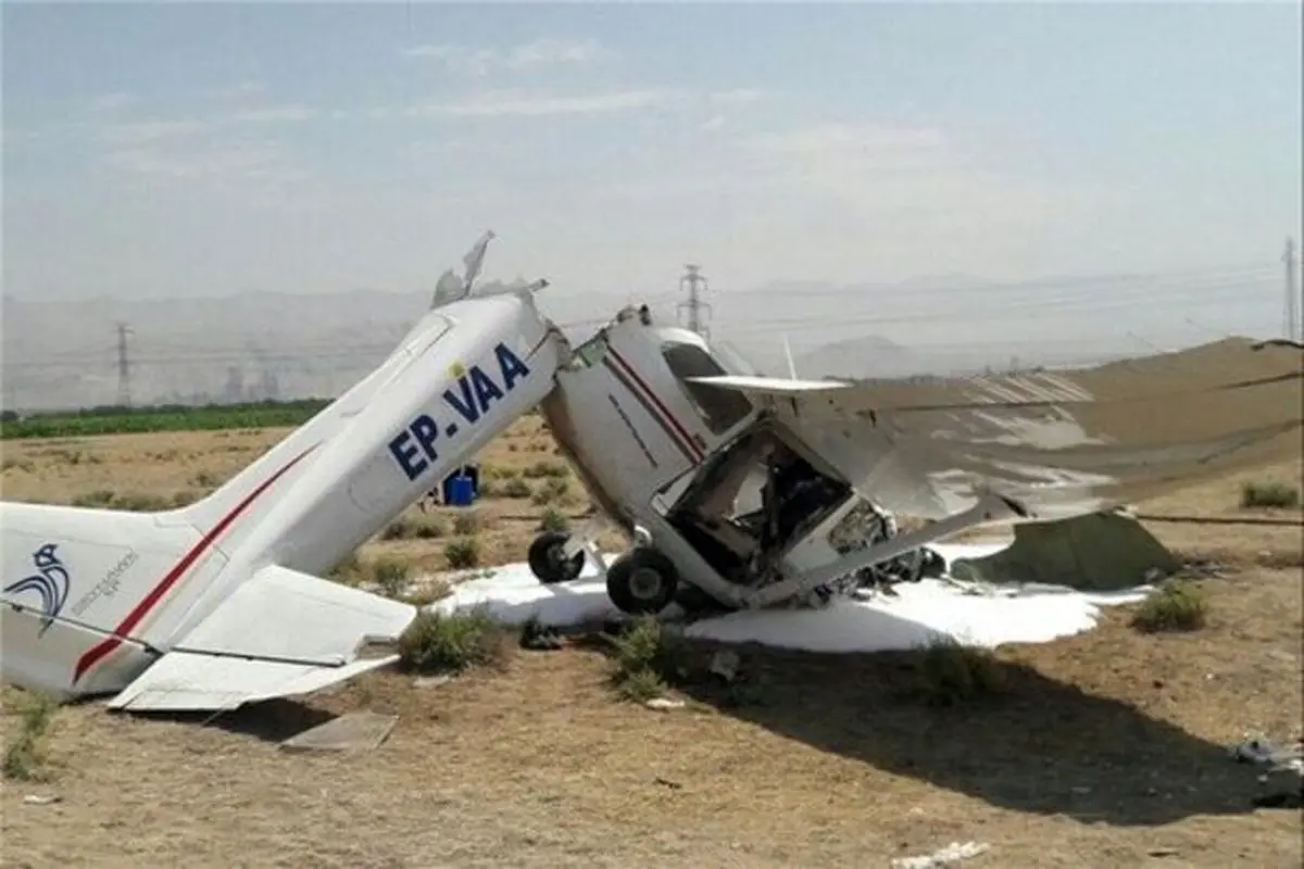 مرگ دو نفر در سقوط هواپیمای فوق سبک در اراک