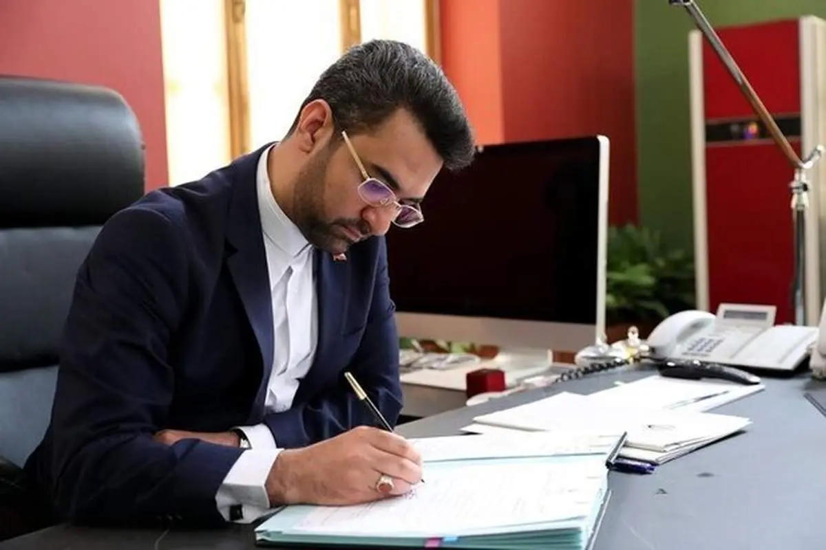 یادداشت انتخاباتی آذری جهرمی: زندگی‌کردن یک امر دسته‌جمعی است